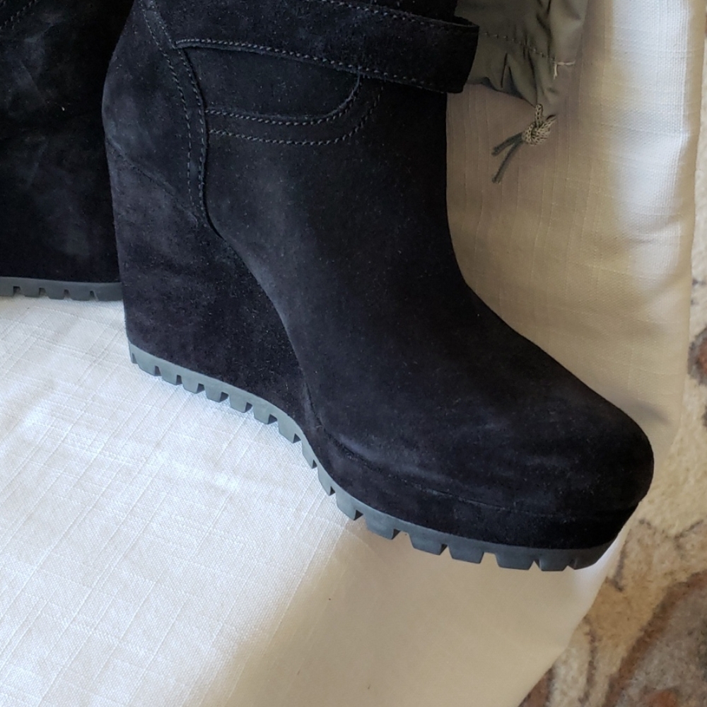 Prada Authentic Suede Black Wedge Boots 39.5EU=9.5 - Picture 5 of 16